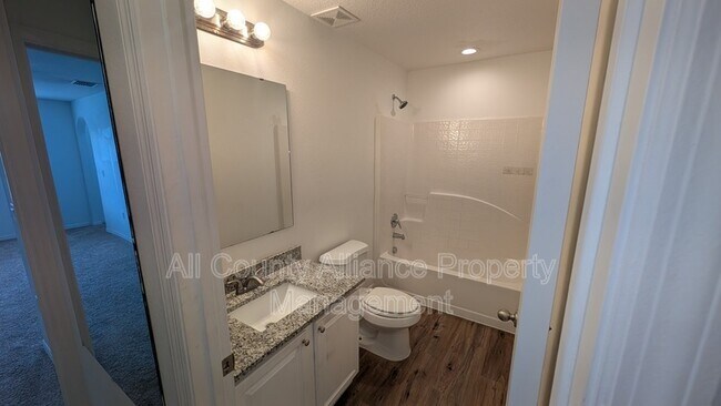 Building Photo - 4702 Ashburn Pond Way