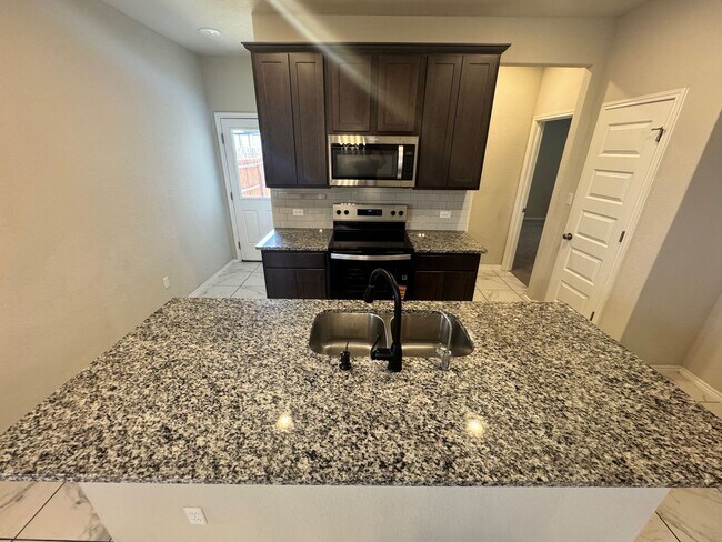 Building Photo - Move-In Ready Modern 4-Bedroom 2 Bath Home in South SA Near Palo Alto College