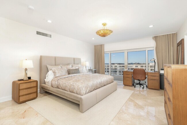 Building Photo - 2773 S Ocean Blvd