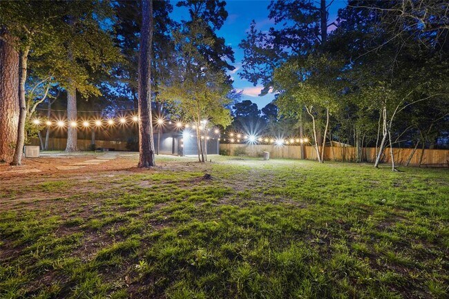 Building Photo - 1742 Hill Top Ln