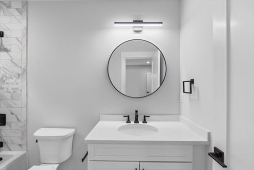 Building Photo - 22 James St