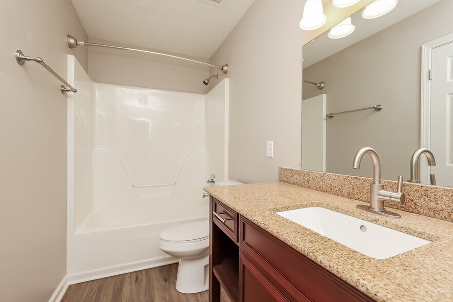 Building Photo - 1195 St Andrews Dr