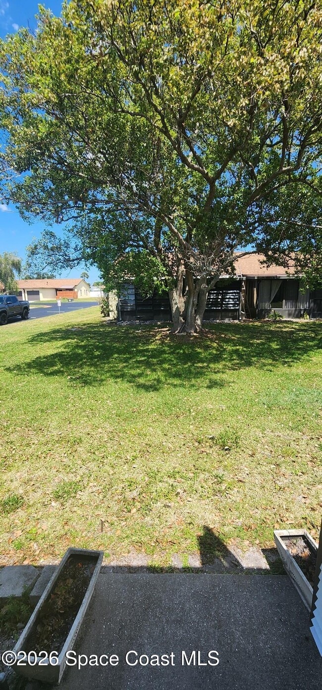 Building Photo - 1612 Jolson Ct