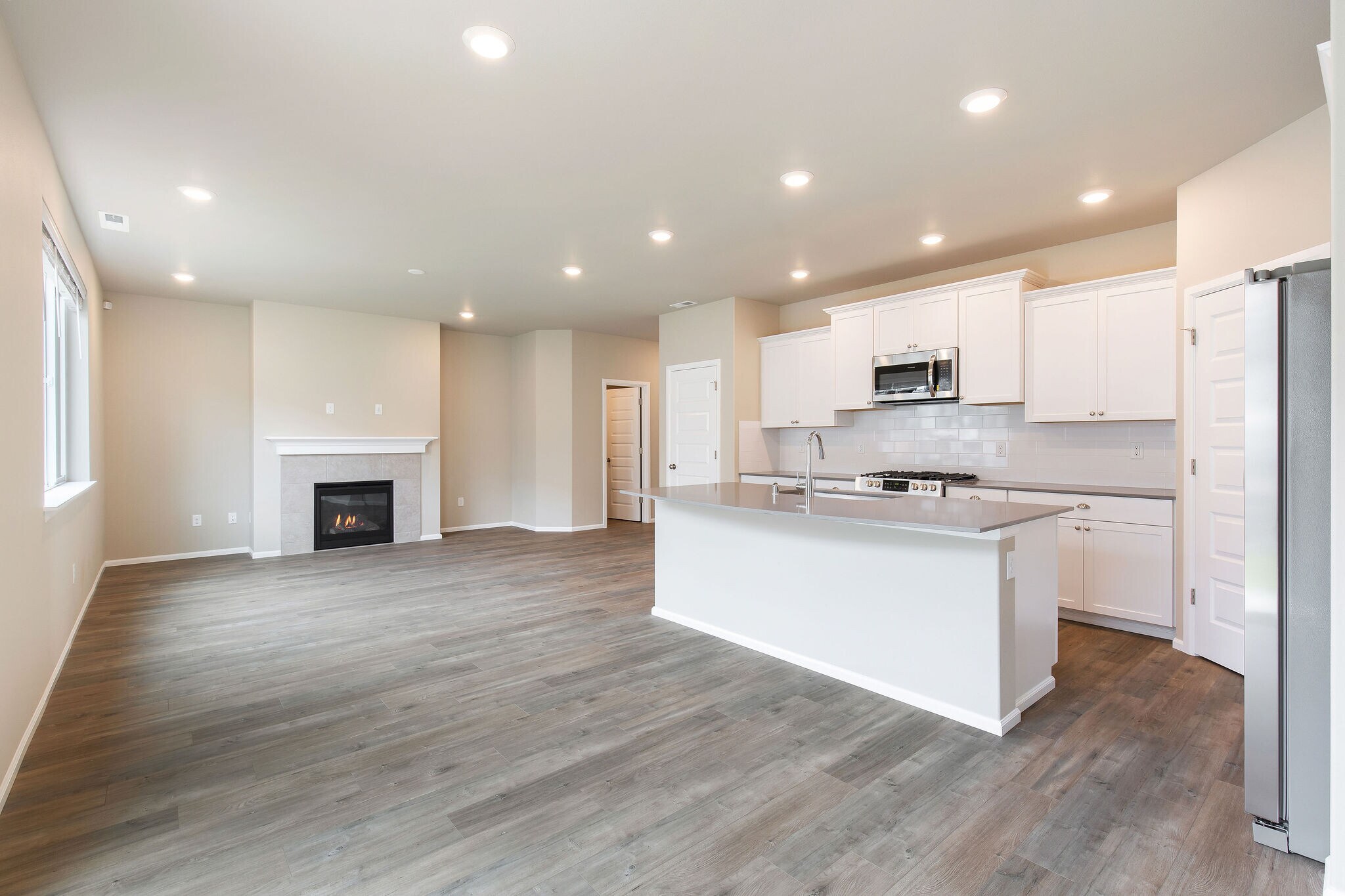 Building Photo - 3615 80th Ave NE