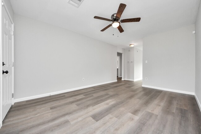 Building Photo - 4114 Fairgreen Ln
