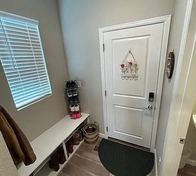 Building Photo - 3 Bed | 2.5 Bath | A/C | Fenced Yard | Near Military Bases