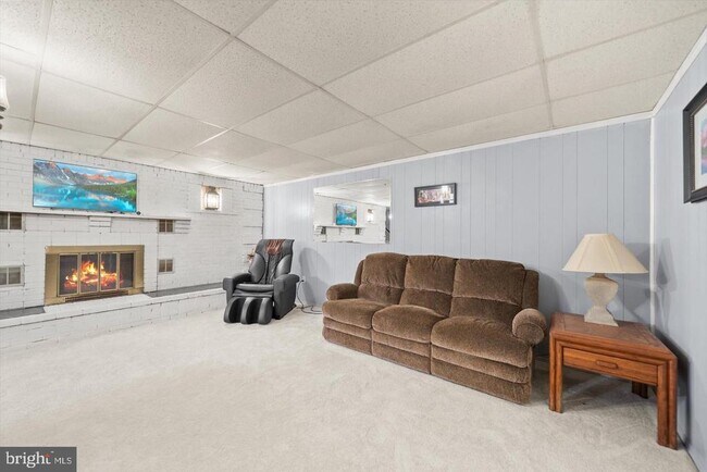 Building Photo - 436 Castleton Meadows Ln