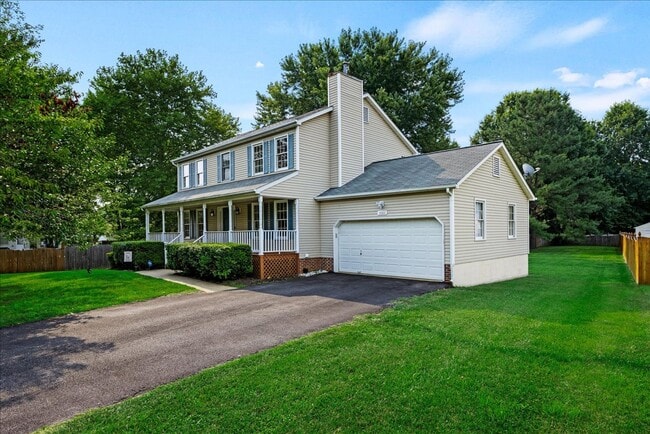 Building Photo - SHORT-TERM RENTAL