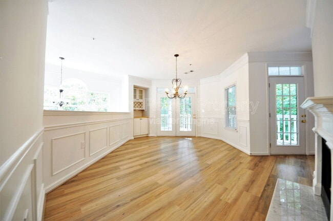 Building Photo - 1032 Whitshire Way