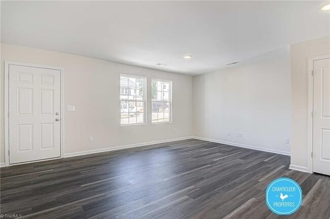 Building Photo - 3155 Misty Ridge Dr