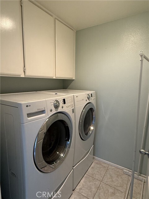 Building Photo - 2400 Cll Bienvenida