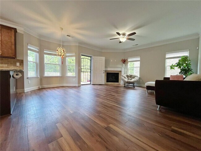 Building Photo - 516 Sprayberry Dr