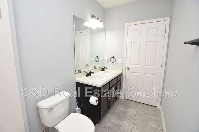 Building Photo - 117 Williamson Dr