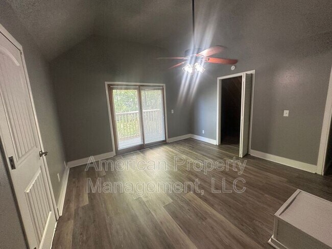 Building Photo - 7050 E 71st Ct