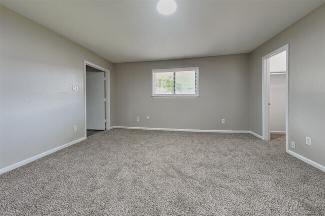 Building Photo - 7731 Bunker Wood Ln