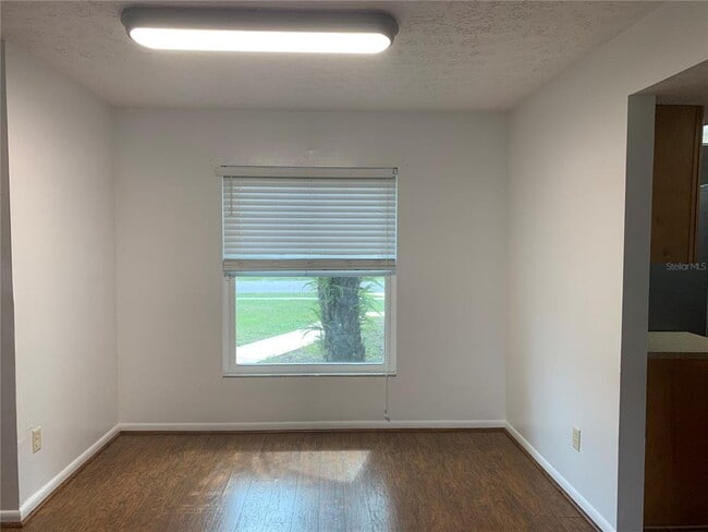 Building Photo - 6501 Crystal Brook Dr
