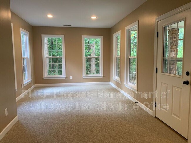 Building Photo - 1289 Winged Foot Dr