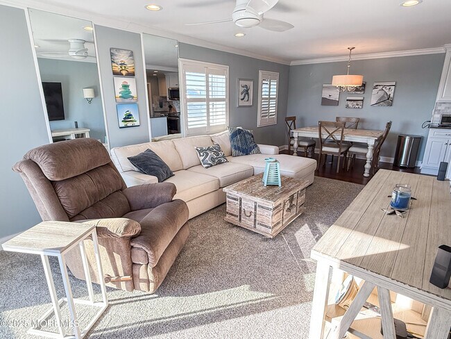 Building Photo - 1 21st Ave