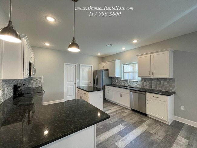 Building Photo - High tech, Smart Home, New Construction!!!