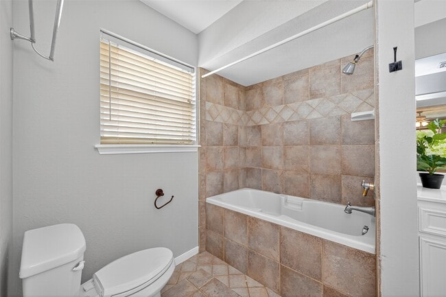 Building Photo - 1714 Corral Dr