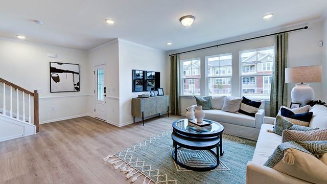 Primary Photo - 2474 Hutch Ln