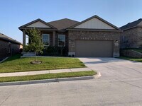 Building Photo - 1316 Kennedy Rd