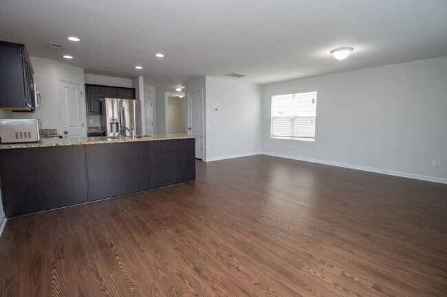 Building Photo - 22 Routhland Ct