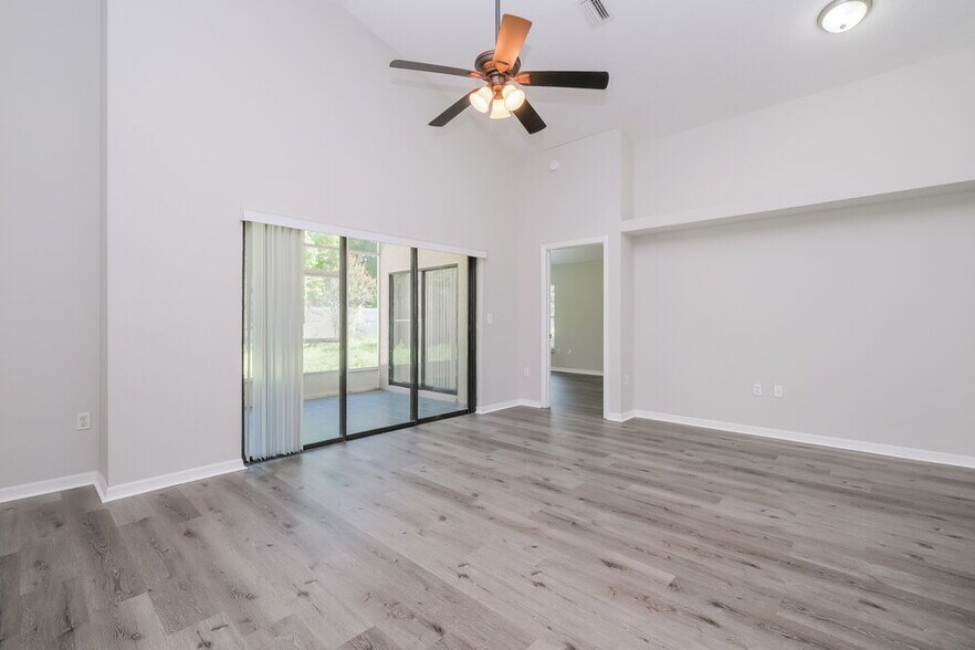 Building Photo - 10439 Norvell Rd