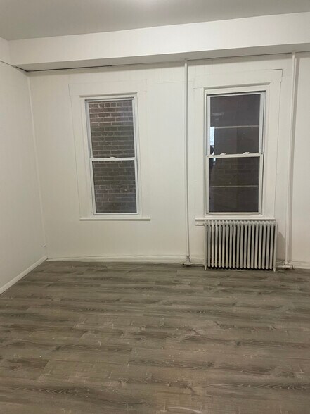 Building Photo - 0 Victory Blvd