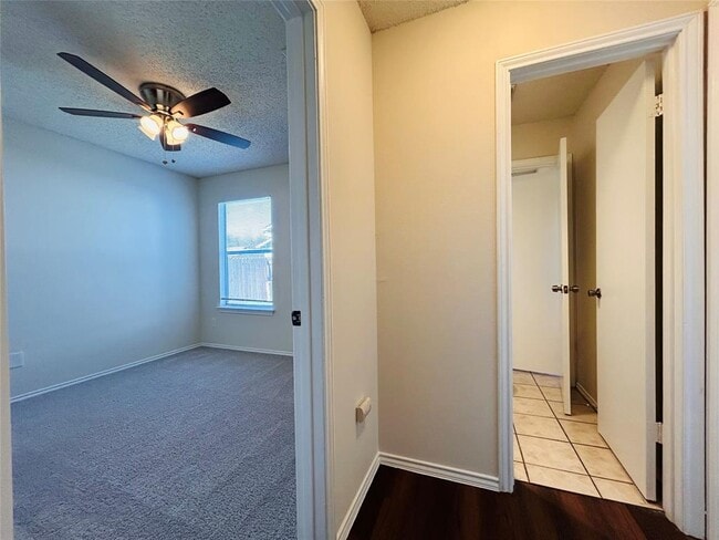 Building Photo - 5940 Kevin Kelly Pl