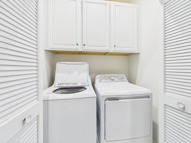 Building Photo - 428 Crofton Village Terrace