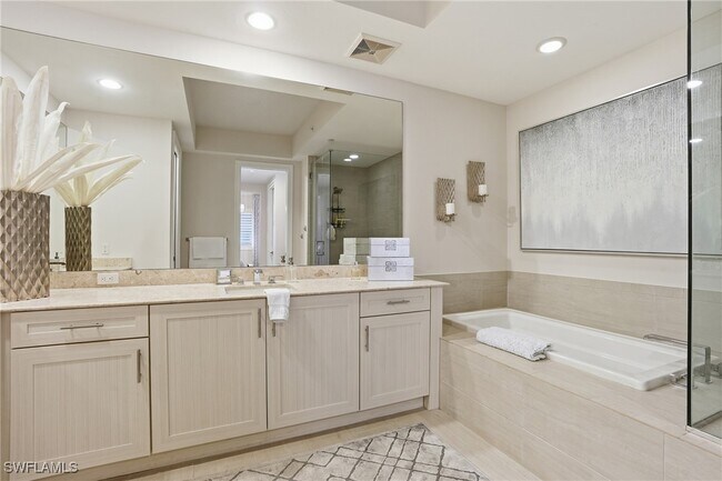 Building Photo - 1030 3rd Ave S