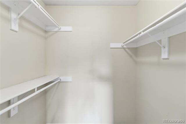 Building Photo - 693 Delwood Ct