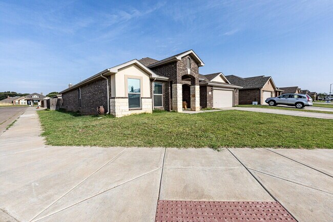 Building Photo - 9308 Trenton Ave