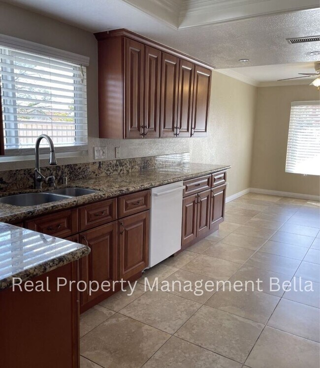 Building Photo - Charming Corner-Lot Home on a Peaceful Cul-de-Sac!