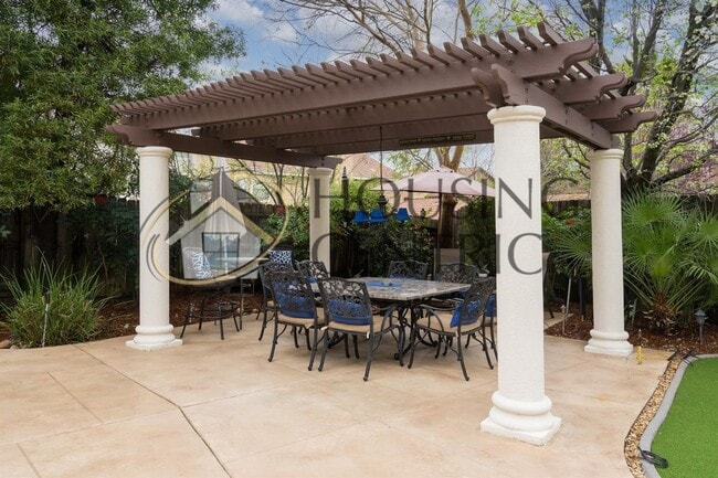 Building Photo - Executive Folsom Rental with a Pool, Energ...