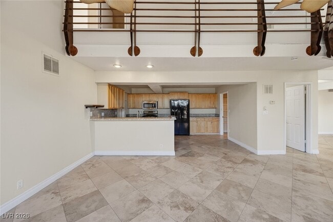 Building Photo - 1114 Vegas Valley Dr