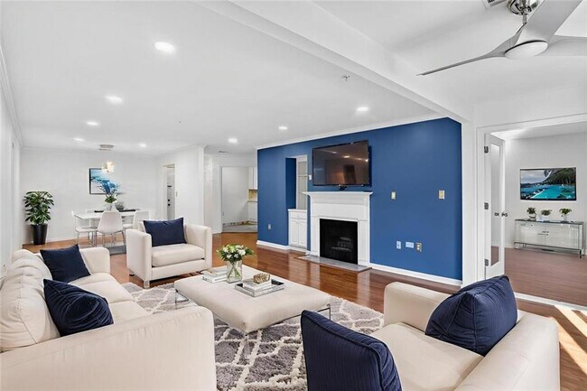 Building Photo - 27207 Plantation Dr NE