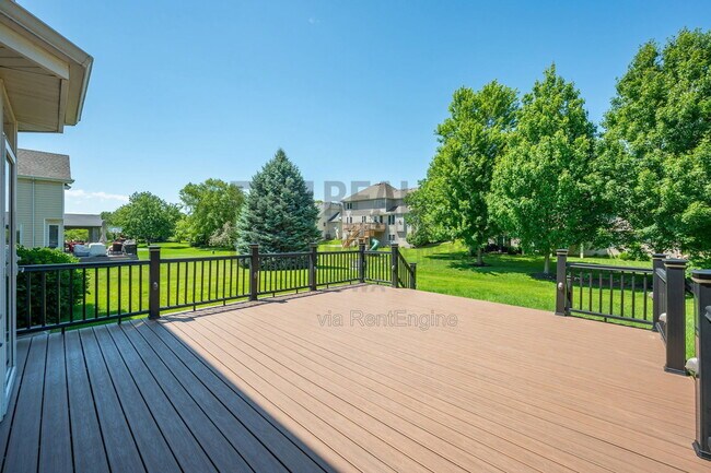 Building Photo - 4631 Timberline Dr