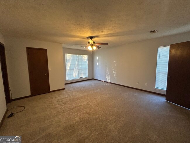 Building Photo - 3123 Shoal Creek Ct