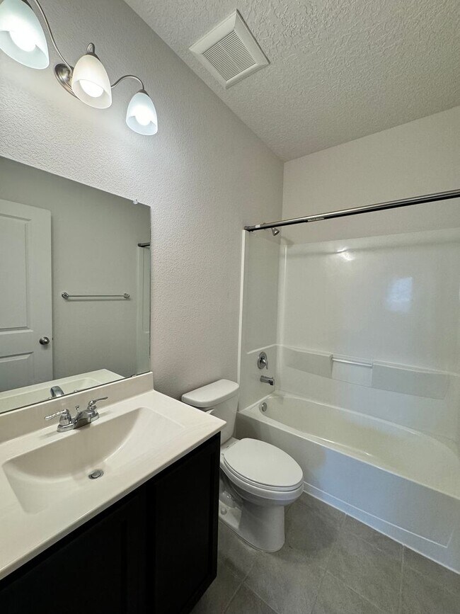 Building Photo - 771 Prairie Sage Ct SW