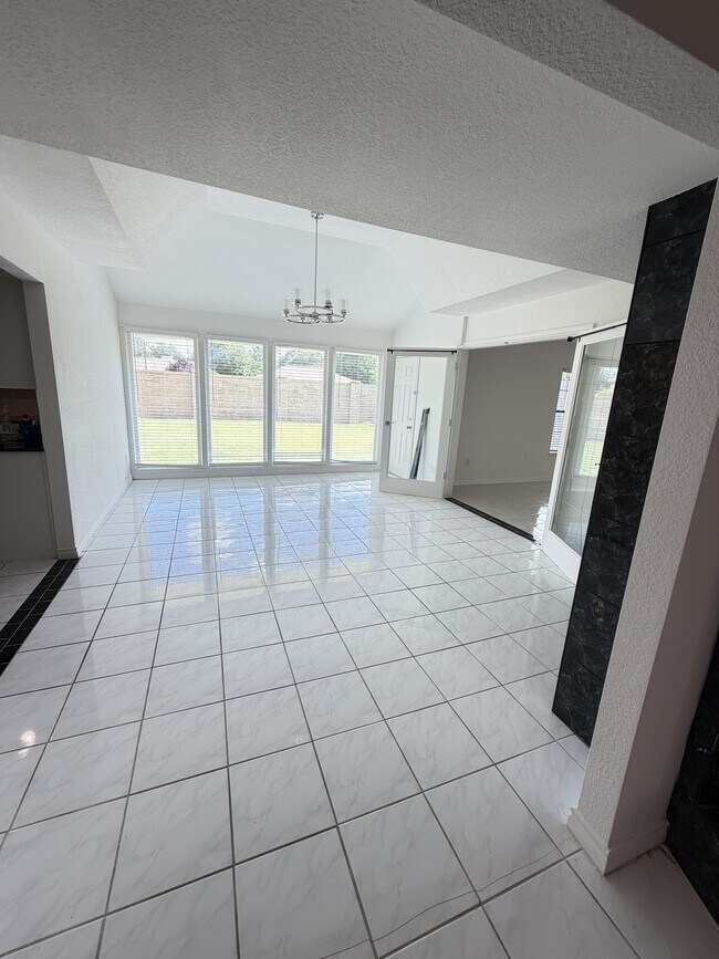 Building Photo - 2946 Las Campanas Dr