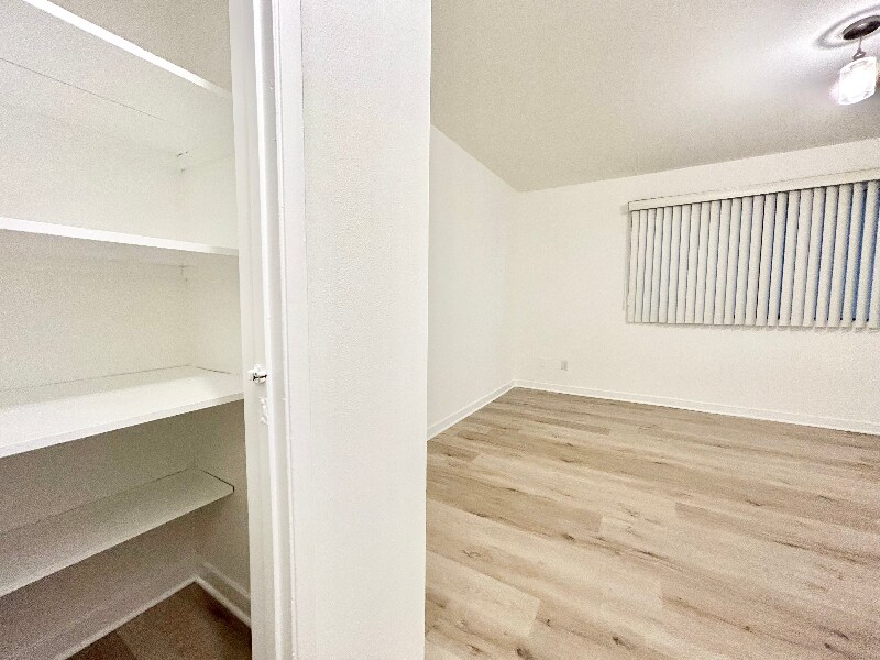 Building Photo - 1849 S Bentley Ave