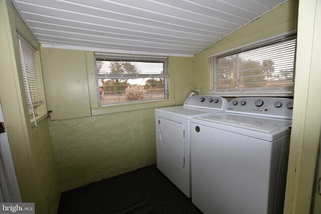 Building Photo - 50 Palatine Rd