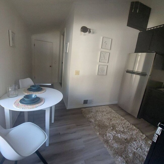 Building Photo - 161 McGill St