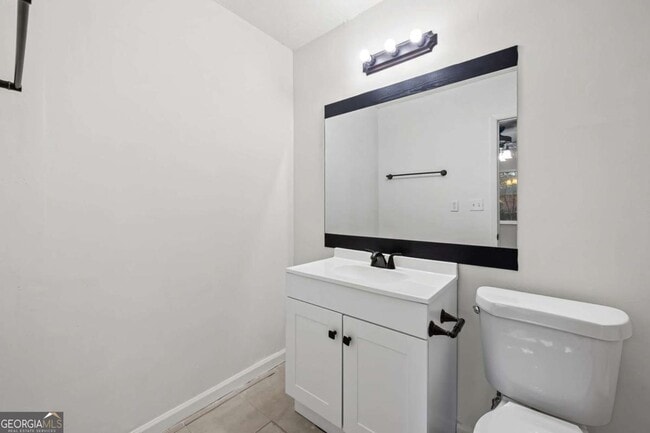 Building Photo - 579 Northridge Rd