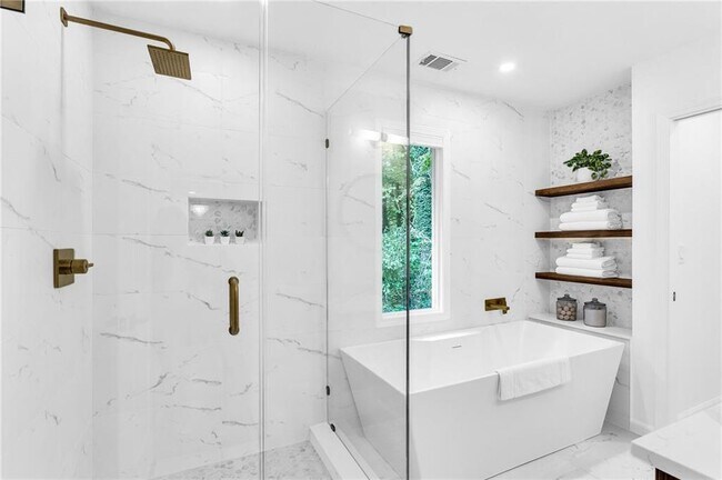 Building Photo - 3882 The Ascent NE