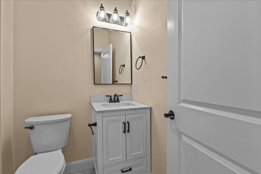 Building Photo - 86-88 North Winooski Ave