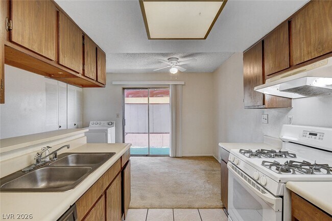 Building Photo - 401 N Lamb Blvd