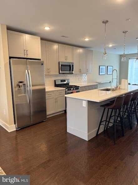 Building Photo - 1651 E Eyre St